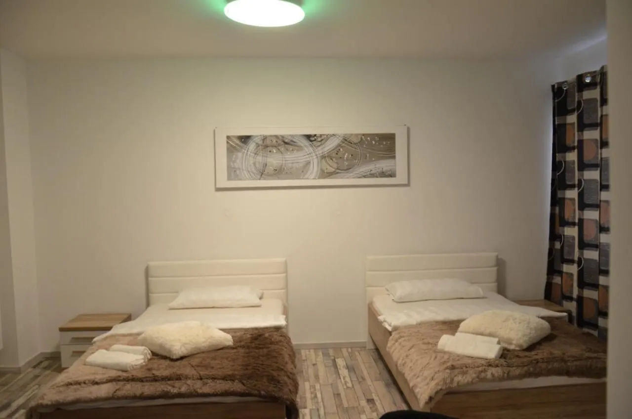 Kleines Bahnhof Hotel Schwandorf in Bayern