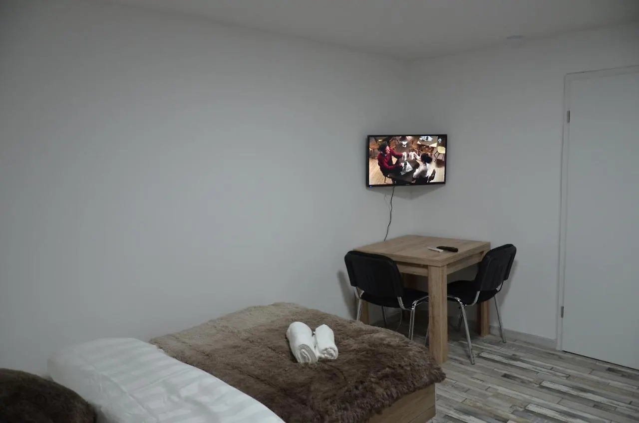 Bed & Breakfast Kleines Bahnhof Hotel Schwandorf in Bayern