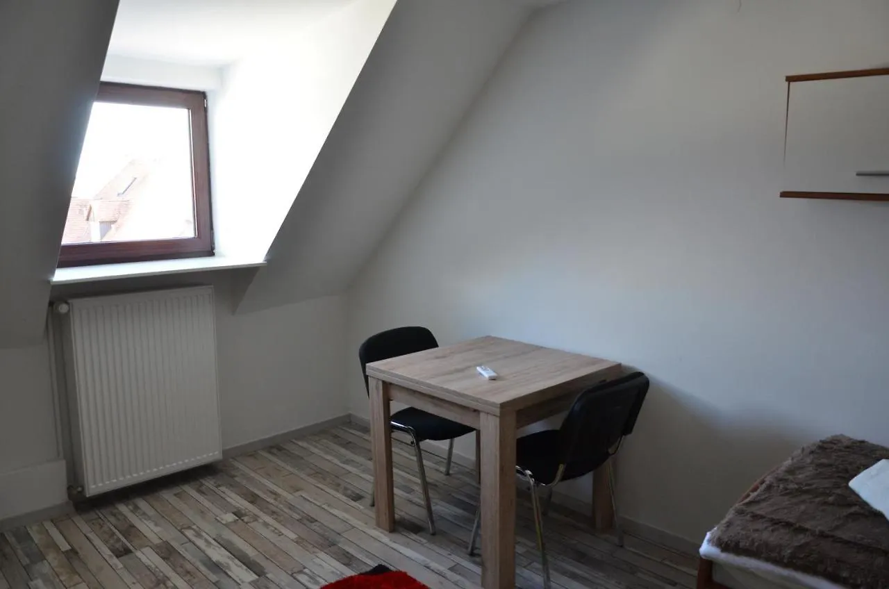 Kleines Bahnhof Hotel contacts