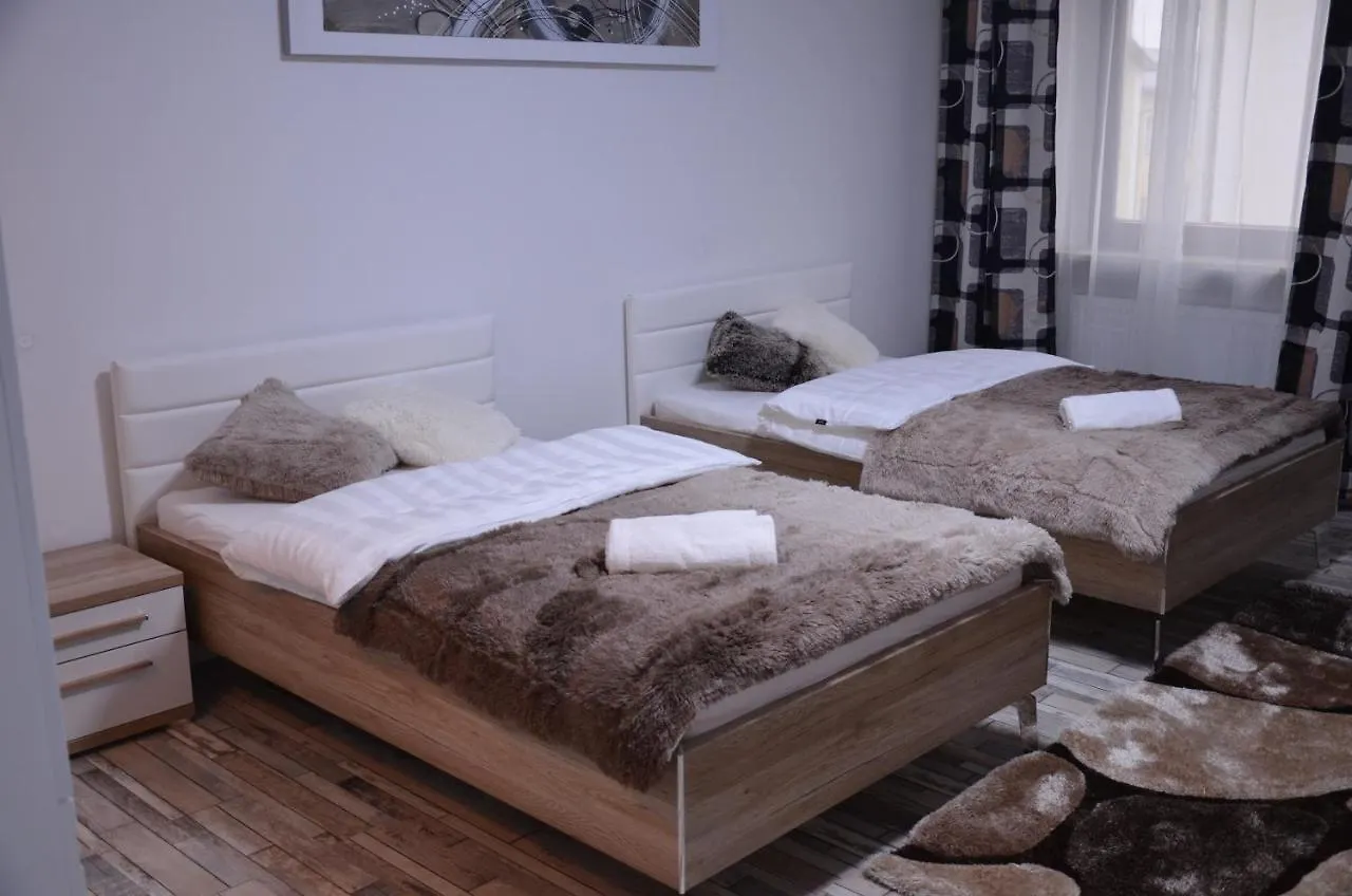 Bed & Breakfast Kleines Bahnhof Hotel Schwandorf in Bayern